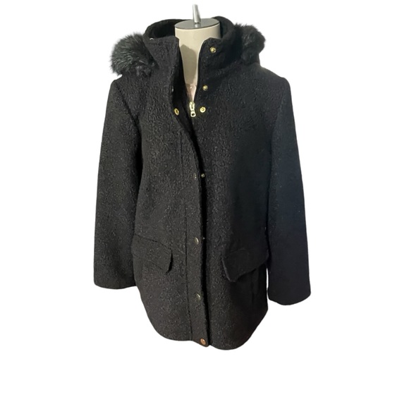 INTL d.e.t.a.i.l.s Coat with fur Hood Size Small - Picture 6 of 16